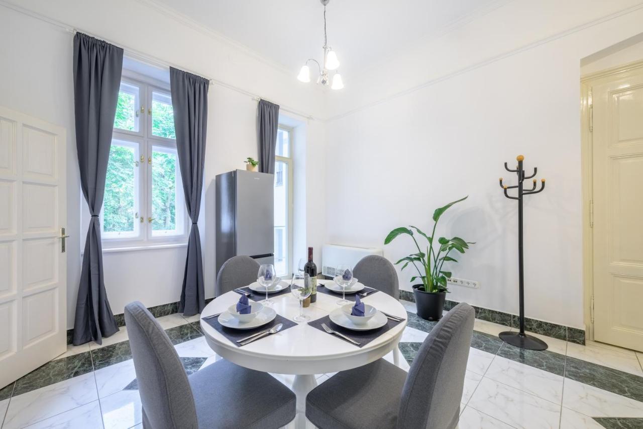 Apartament Seasons Andrassy